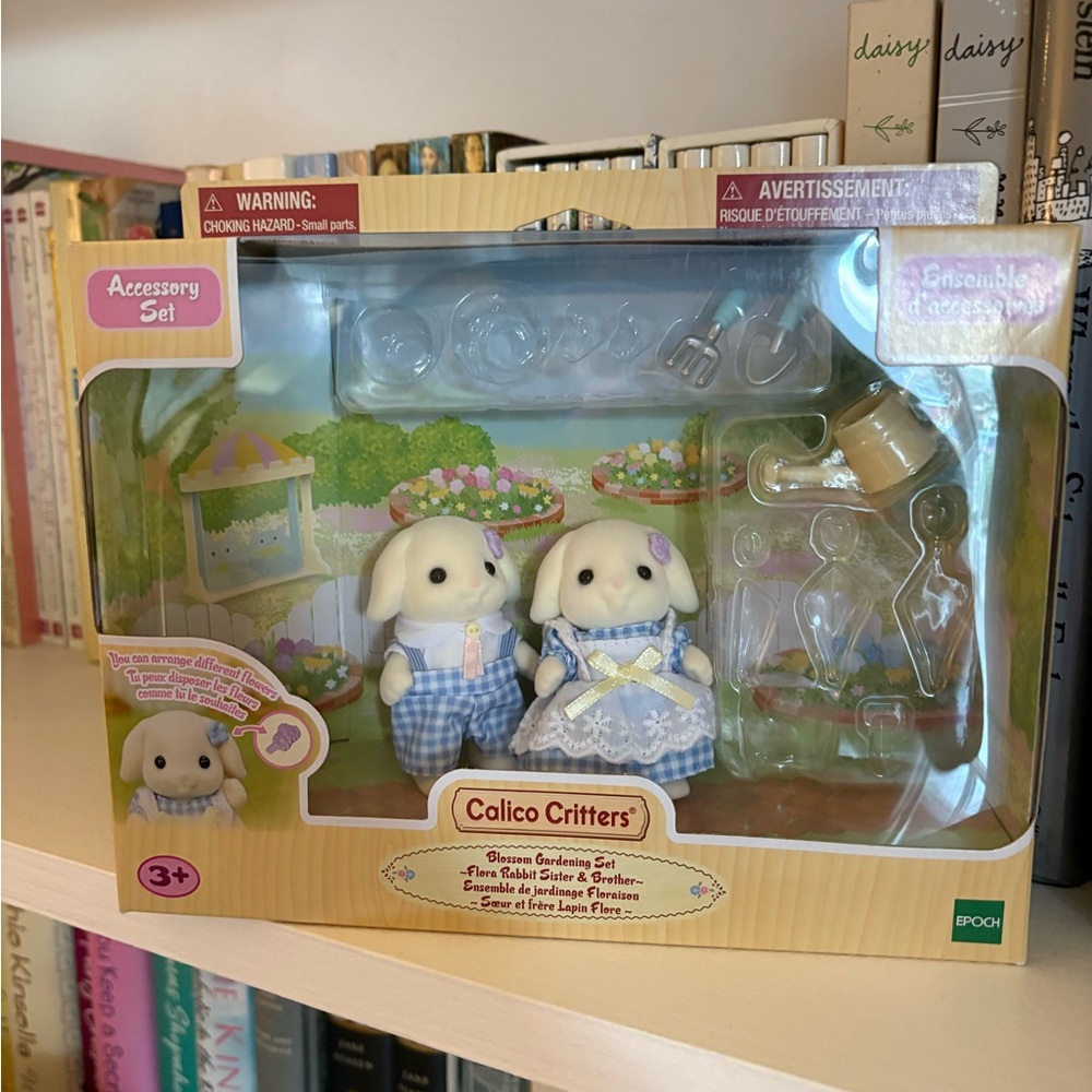 Calico Critters Sylvanian Families Flora Rabbit brother and sister partial set